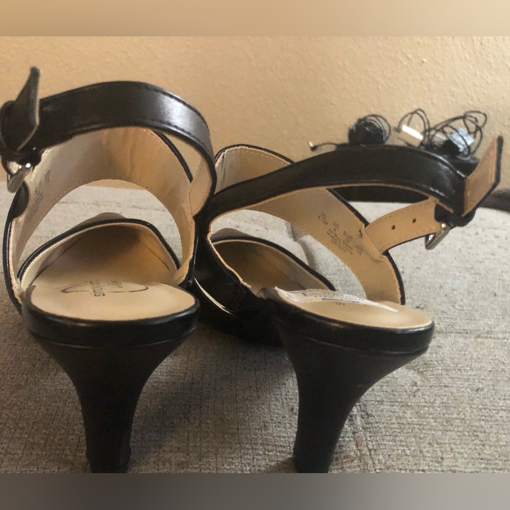 Lifestride Slingback Heels Size 8 - Picture 5 of 9